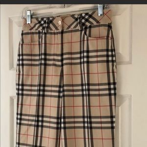 Burberry capri pants